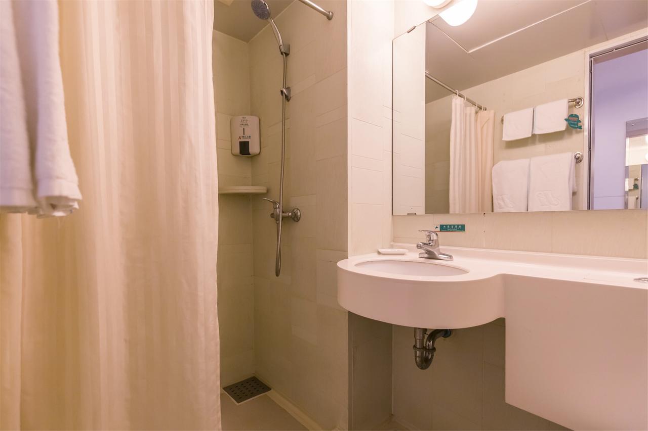 Jingjiang Inn Shanghai Hutai Road Ngoại thất bức ảnh